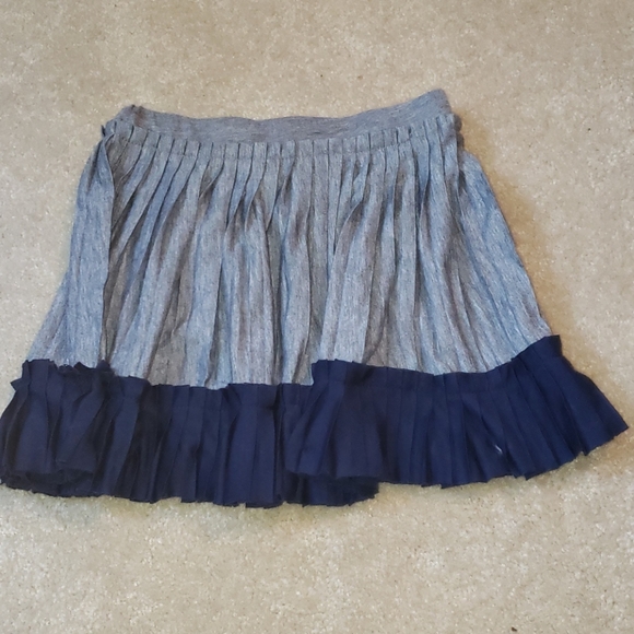 Janie and Jack pleated skirt - Picture 1 of 3